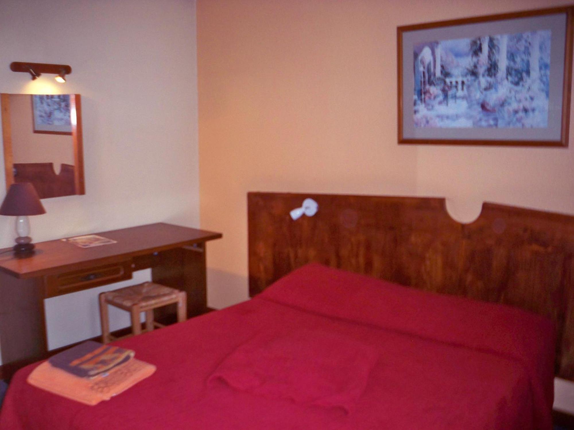 Ad Cyber-hotel